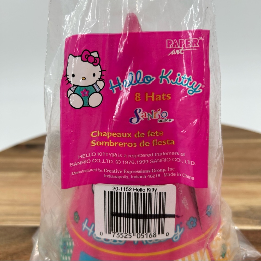 NIP VTG Hello Kitty Sanrio Paper Birthday Party Hats 1999 DEADSTOCK NOS *READ* - Picture 3 of 10